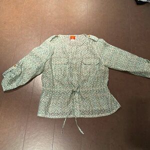 WOMEN’S blouse size 16w